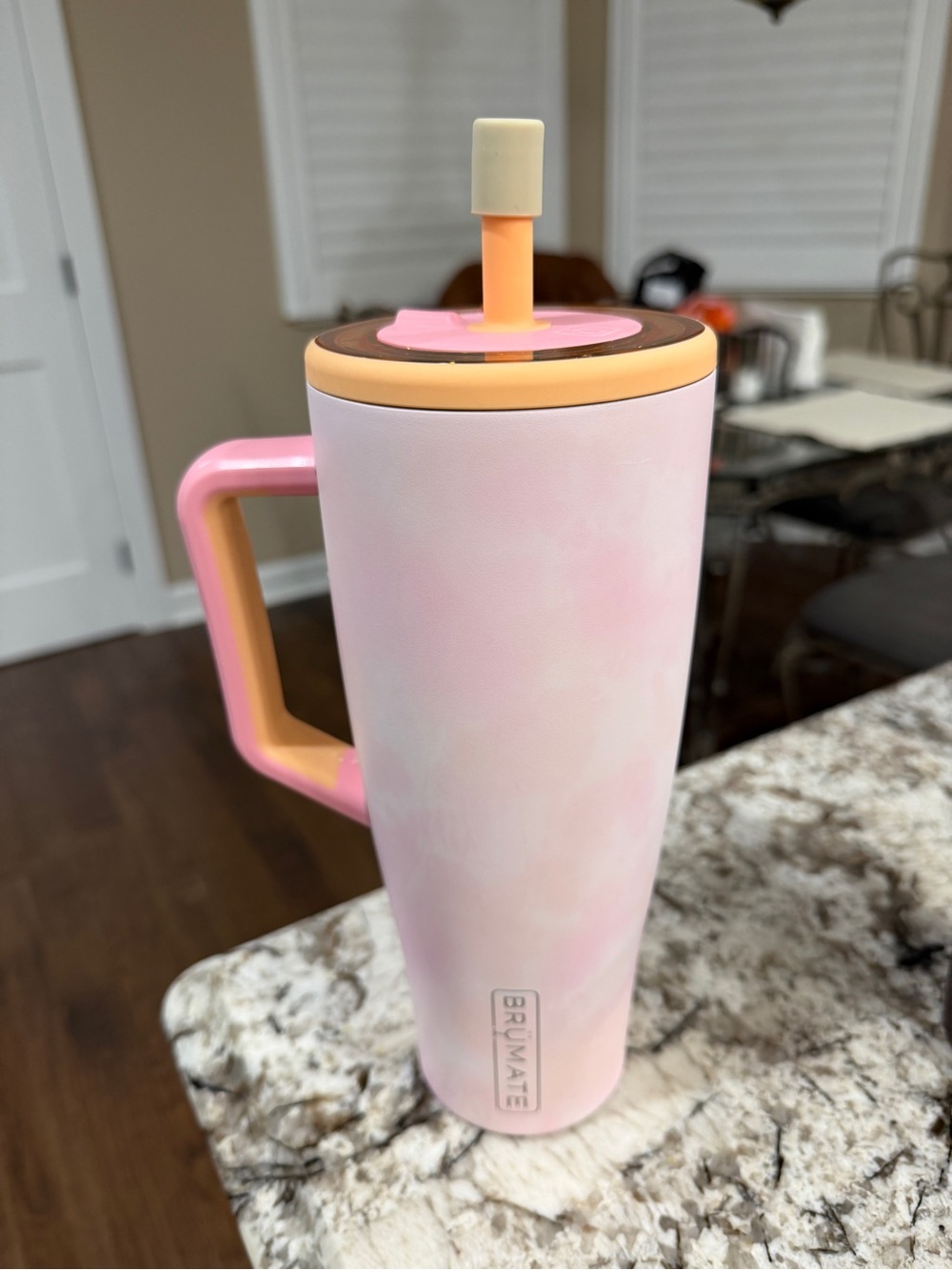 Brumate 40oz dreamsicle with straw topper